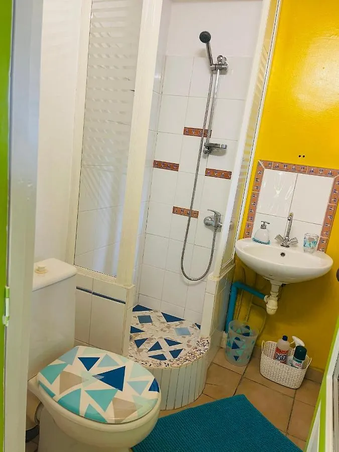 アパート Studio Charmant A Basse Terre Vue Sur Jardin 15 M²